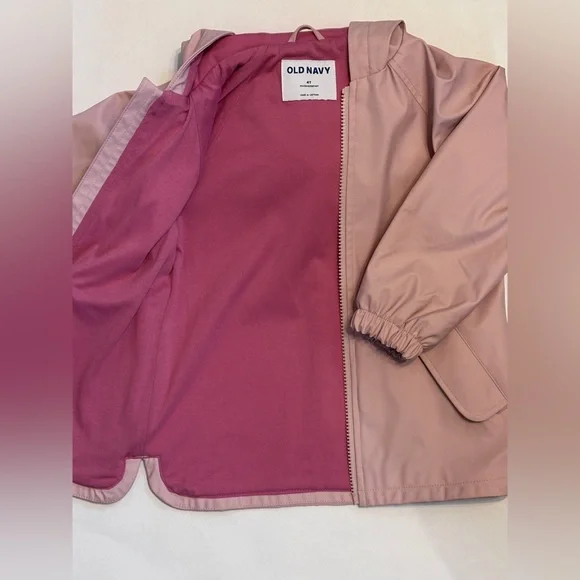 Old Navy Water Resistant Jacket - Picture 6 of 9